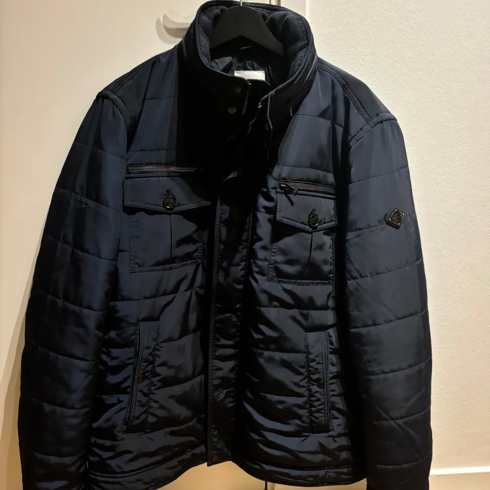 J.Linderberg Jacka | Storlek XL kan passa L | Nypris 4500kr. Takit.