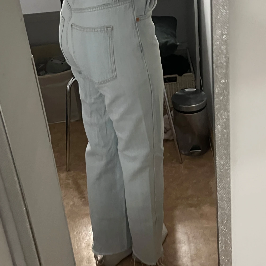 Ljusblå jeans med bootcut