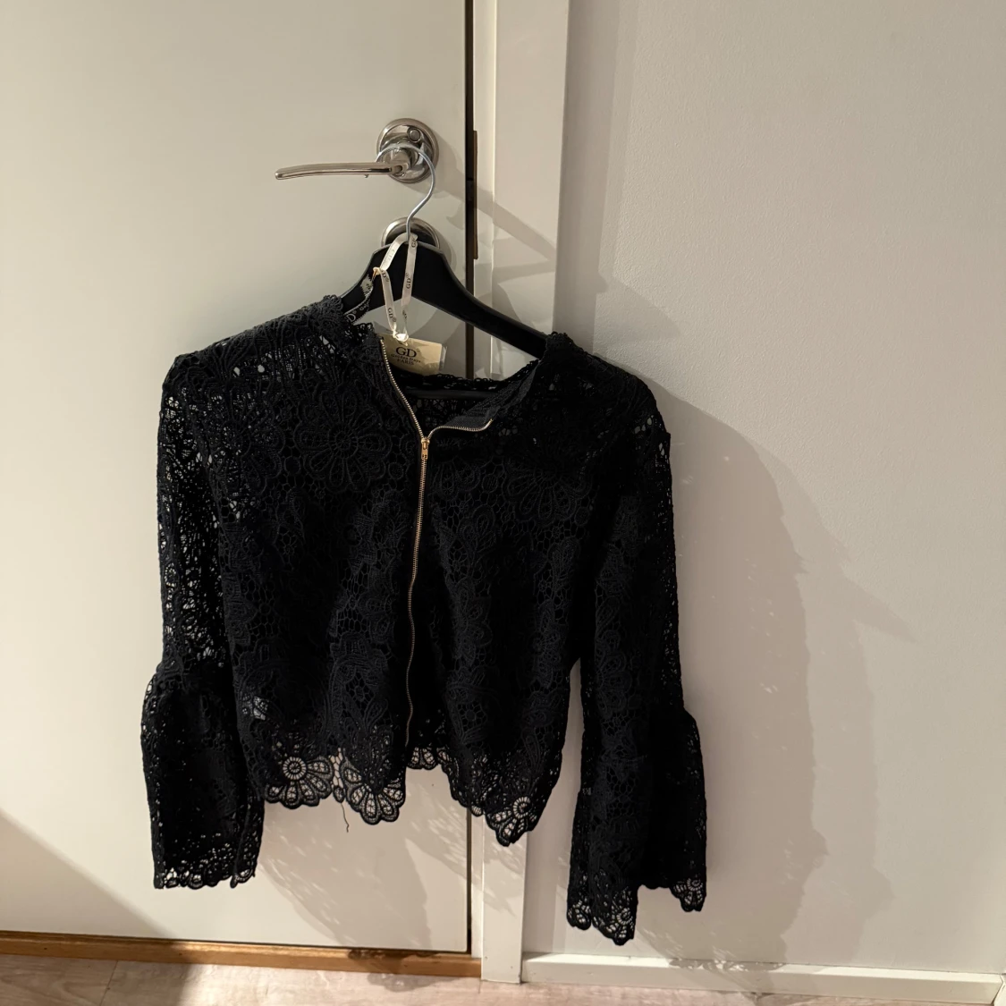 Svart spetsblus från Raglady - 1