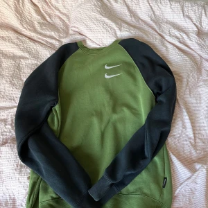 Nike sweatshirt  - Nike sweatshirt  Storlek L Nypris 700 Pris 400