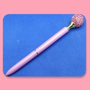 Snygg Snygg bläckpenna i Rosa - Snygg bläckpenna i rosa, oanvänd. ✨️Titta igenom alla mina upplagda och köp fler saker i bundle för att spara på frakten och få allt du köpt i ett och samma paket✨️