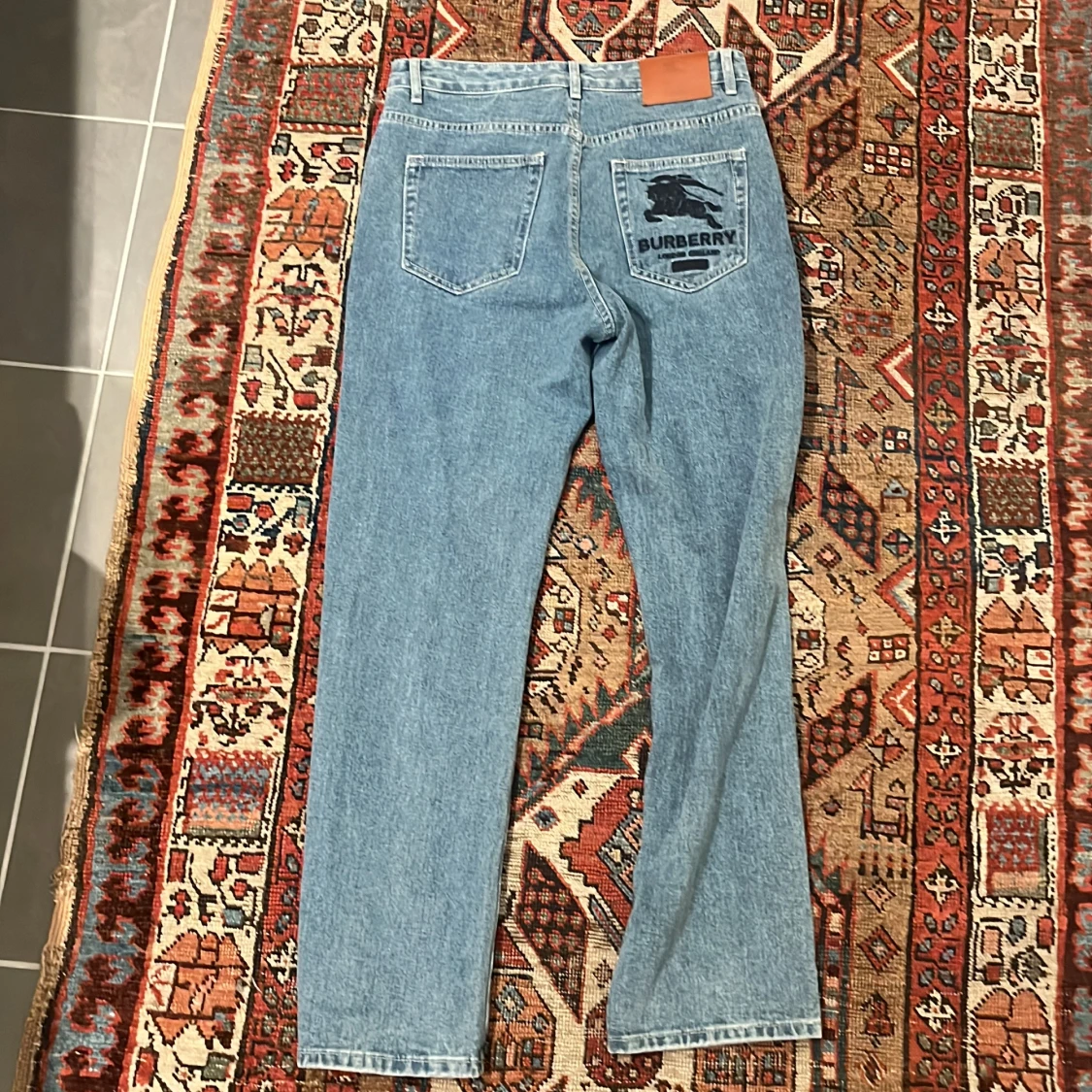 Burberry jeans - 90