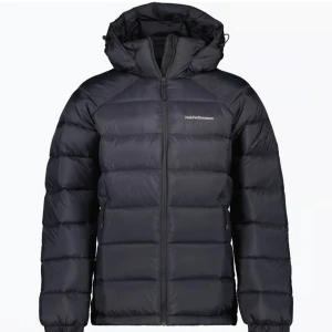 Peak performance jacka  - W DOWN HOOD JACKET Storlek S  