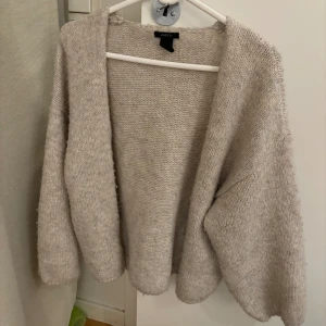 Lindex kofta - Har tyvärr blivit lite nopprig därav priset❤️