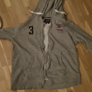 Polo club zip hoodie - Bra skick 8/10, storlek xxl