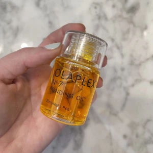 Olaplex hårolja - Helt ny oanvänd olaplex hårolja. Finns vid hammarbyhöjden 🌸