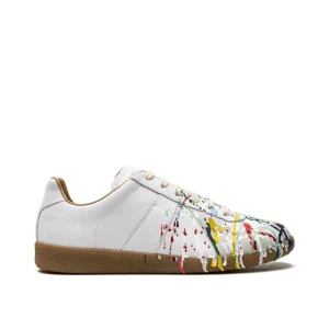 SÖKER GATS - Söker storlek 40-45