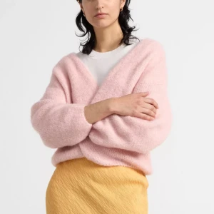 Stickad cardigan - Rosa stickad kofta från Lindex! använd fåtal gånger💞