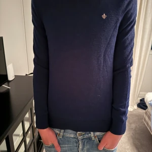 Morris tjocktröja - Morris tjocktröja Nypris:1799 Pris kan diskuteras vid snabba affärer 