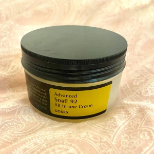 Snail 92 - All in one cream. Ca halva kvar.