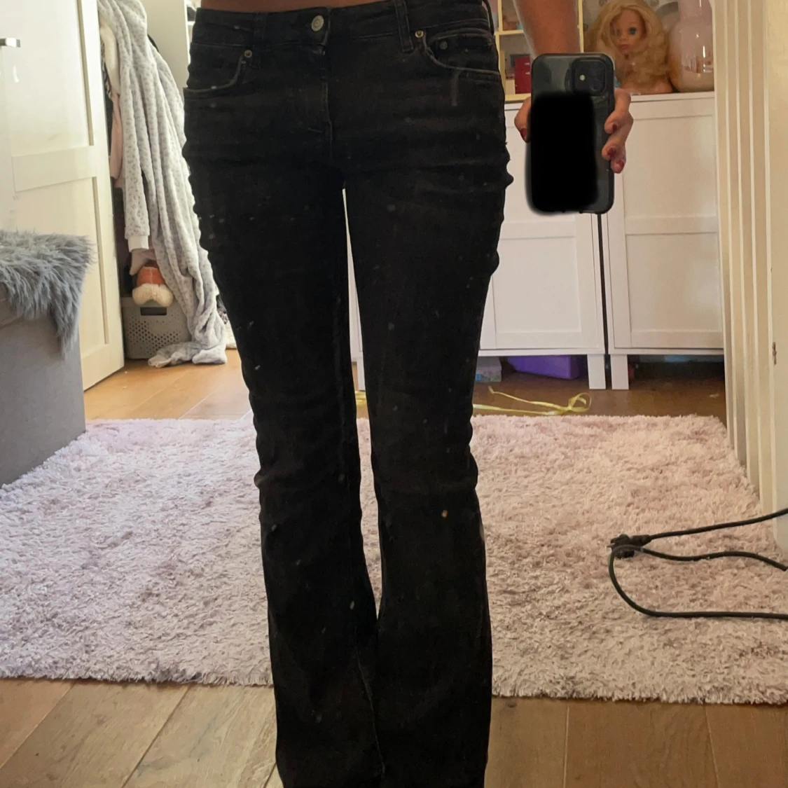 Svarta bootcut jeans från zara - 90