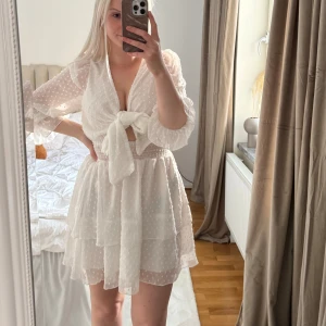 Klänning - M - Klänning i storlek M Säljs för 50kr