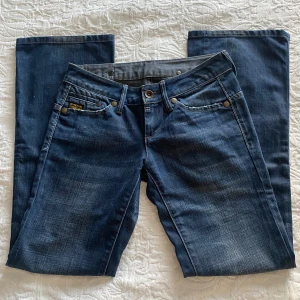 G-star jeans - Midjemått- 34cm Innebenslängden- 73cm 