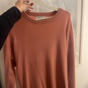 Stickad tröja - Fin kashmirs tröja