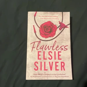Flawless - Säljer nu denna super mysiga boken Flawless!! Köpt för 110kr men säljer nu för 70kr!