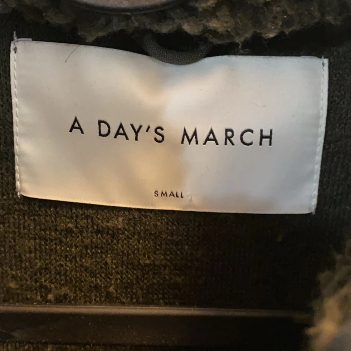 A Days of martch väst grön  - 91