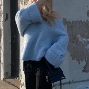 Stickat tröja  - Stickad tröja från Gina Tricot, strl s, använd 