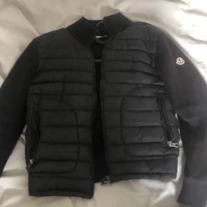 Magliot cardigan kop1a! - 9/10 skick storlek S passar även m kan även gå ner vid snabb affär