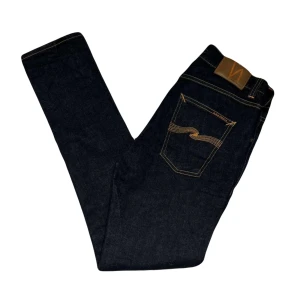 Nudie Jeans  - Storlek: W30/L32  Skick: 10/10 i princip helt nya  Modell: Lean Dean 