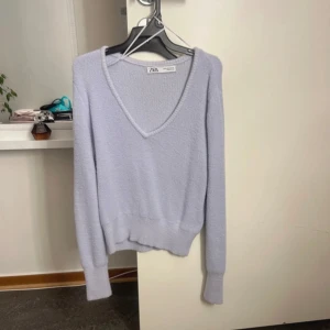 Tjocktröja - Säljer denna jätte sköna, mysiga tjocktröja ifrån Zara💓