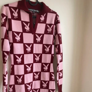 Klänning st S - Missguided/playboy. Storlek S. Använd 1 gång. 