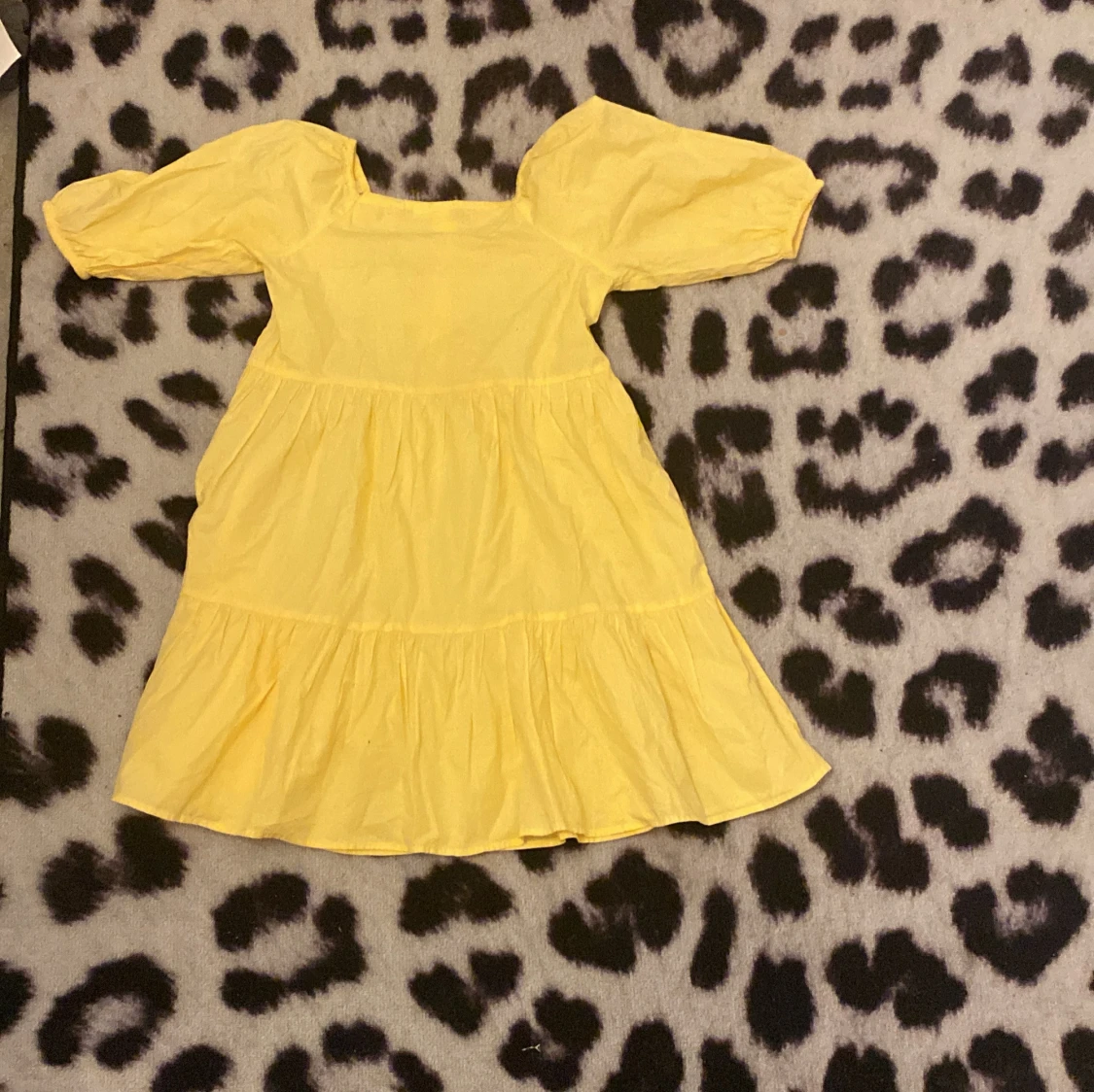 Gul klänning  - 90
