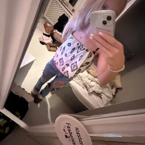 somrig topp - säljer denna blus från zara, endast använd två gånger🥰
