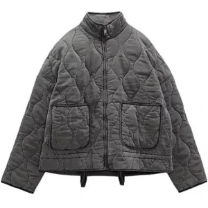 Zara jacka!💕 - Fin, har använt 1 gång för jag tappa bort den och köpte en ny och sen hitta den igen därför säljer jag!💞