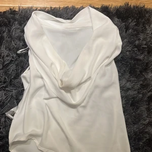 Fest topp - Jätte fin fest topp som inte passar mig så bra. Bra skick💖