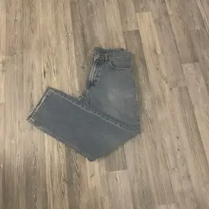 Jeans från Vailent modell V D skate Loose. Size S. Köpta från Carlings.