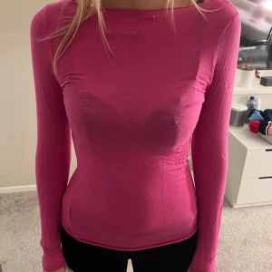 Intimissimi tröja  - Säljer denna då den inte kommer till användning pris kan diskuteras 
