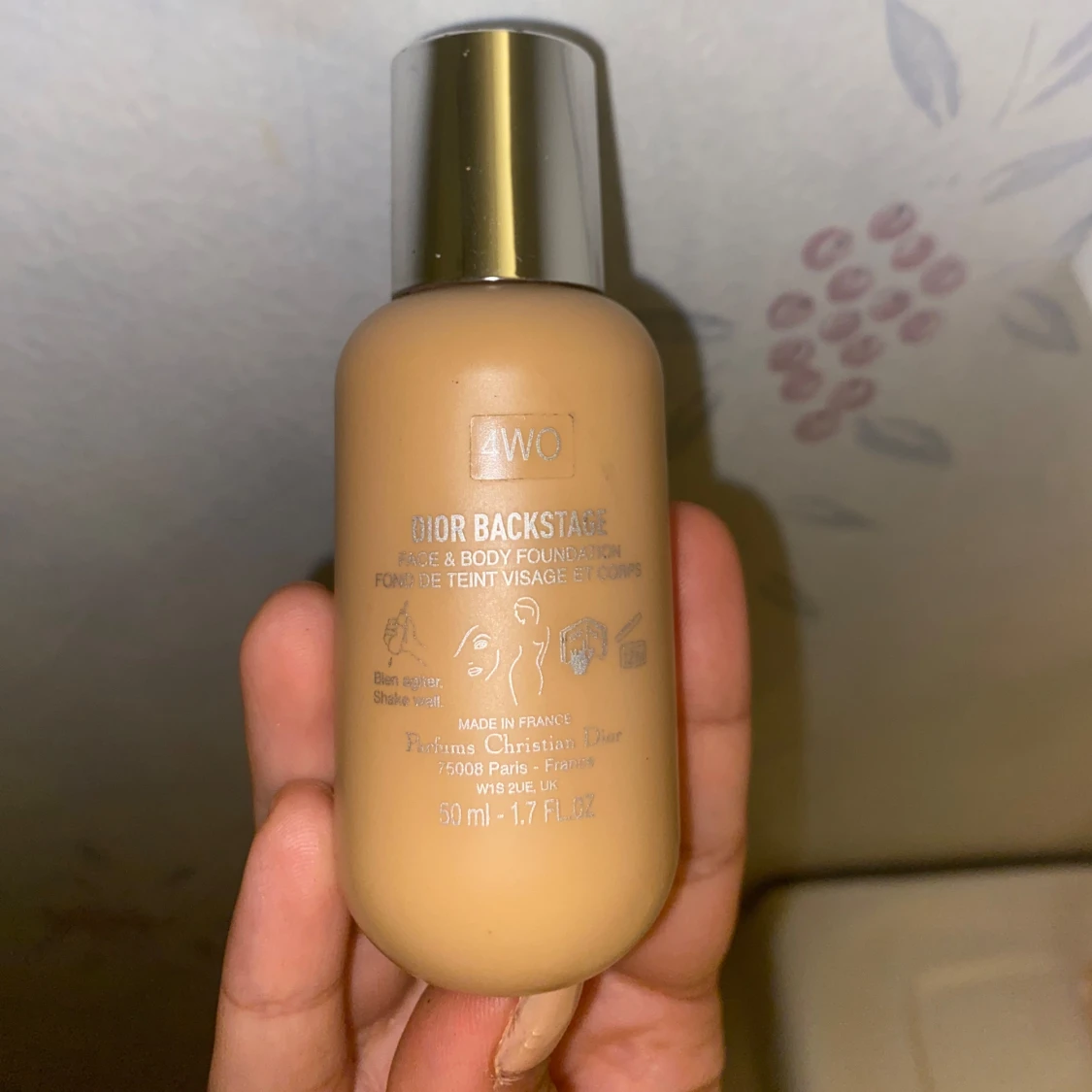 Dior backstage foundation - 90