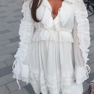 Boohoo klänning  - Säljer denna fina boohoo klänningen då den inte kommit till användning, ny med prislapp. ( pris kan diskuteras) 