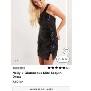 Glitterklänning✨slutsåld på hemsida - Helt oanvänd med prislappen kvar!