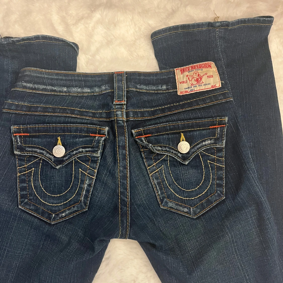 Mörkblå bootcut jeans från True Religion - 3