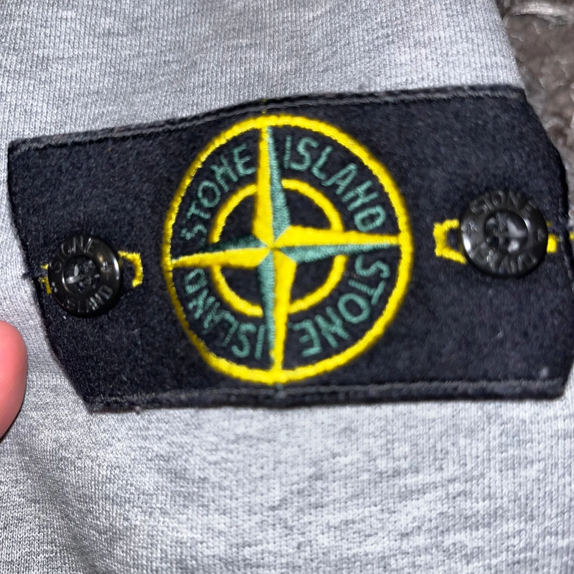 Grå tröja från Stone Island - 2