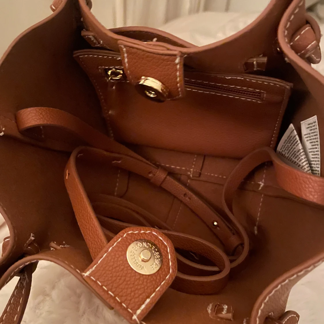 Brun handväska från Lindex - 2