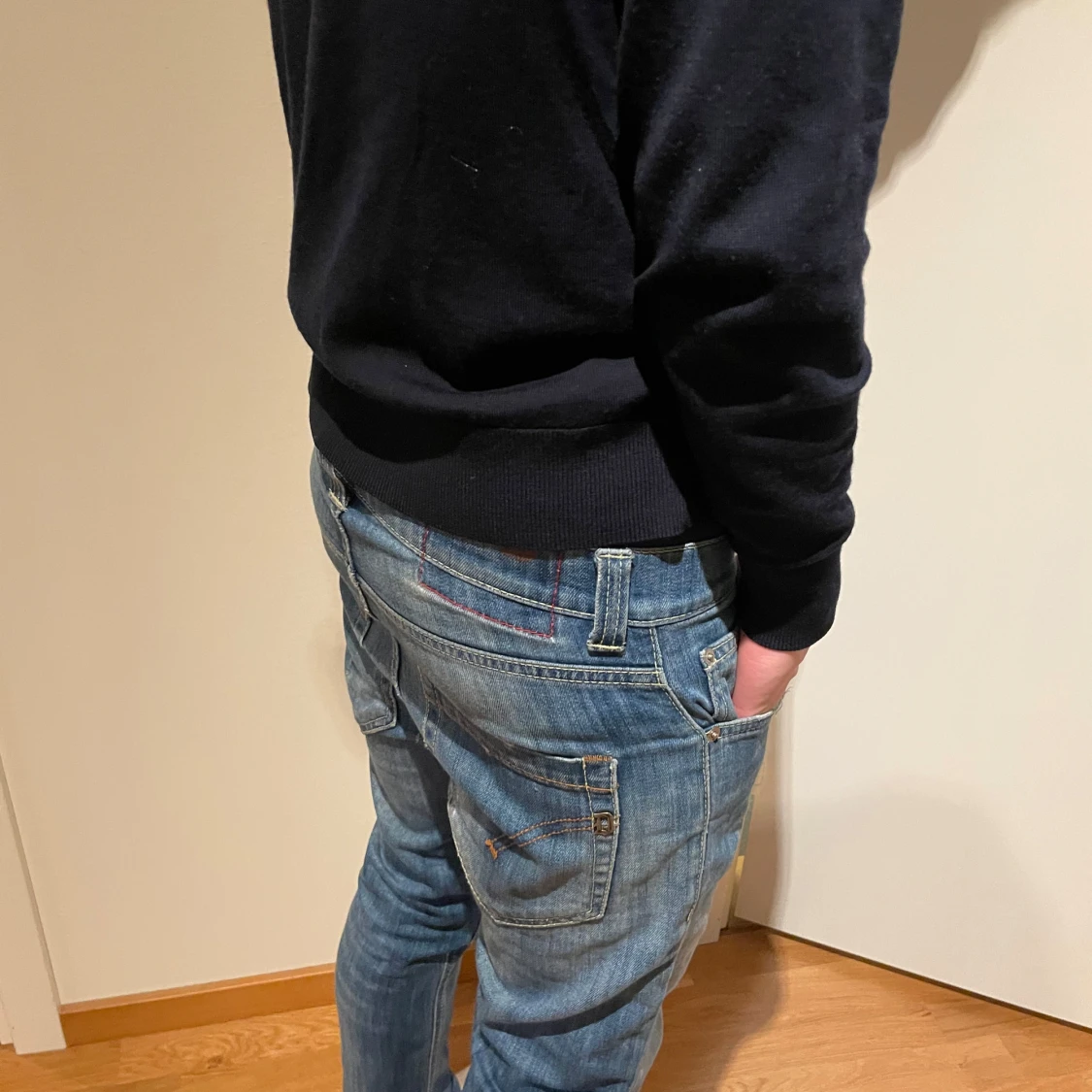 Blå Dondup George med slitningar