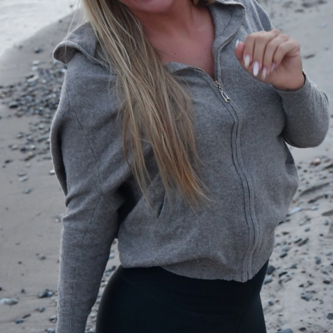  hoodie med strassdetaljer - 3