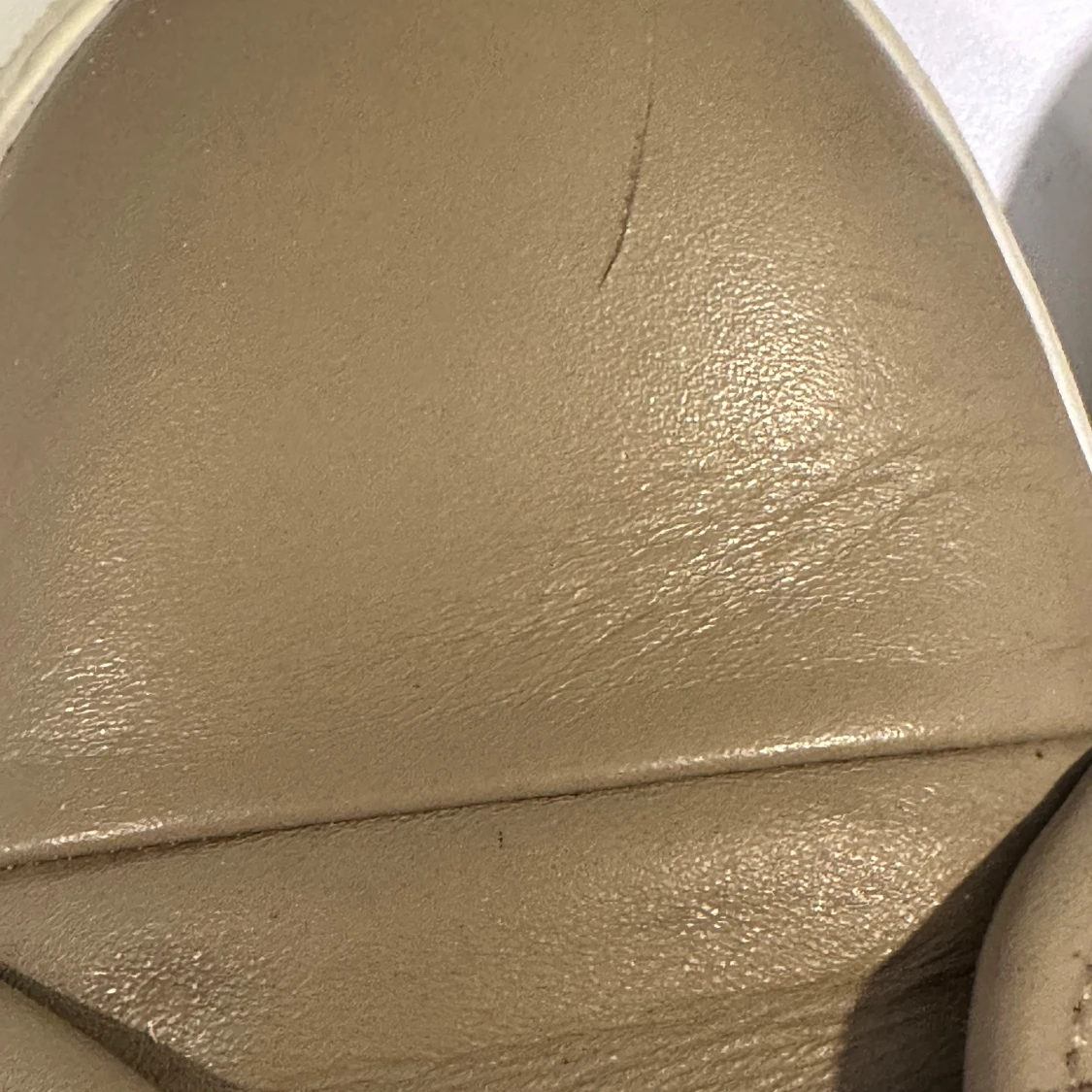 Beige sneakers från Lanvin - 2