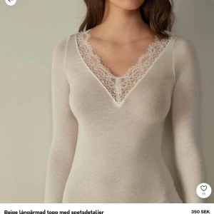 Superfin helt ny intimissmi  - Den vita intimismin , enbart testad , superfin osäker om den är S eller xs men passar båda