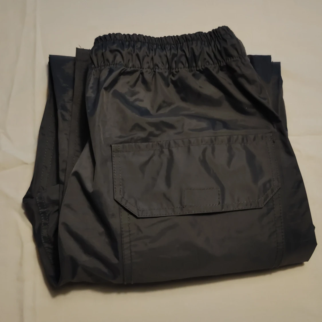 Grå täckbyxor från Lindex - 3