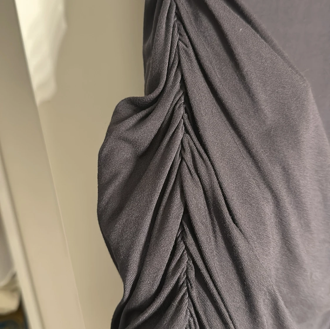 Svart tight klänning - 2