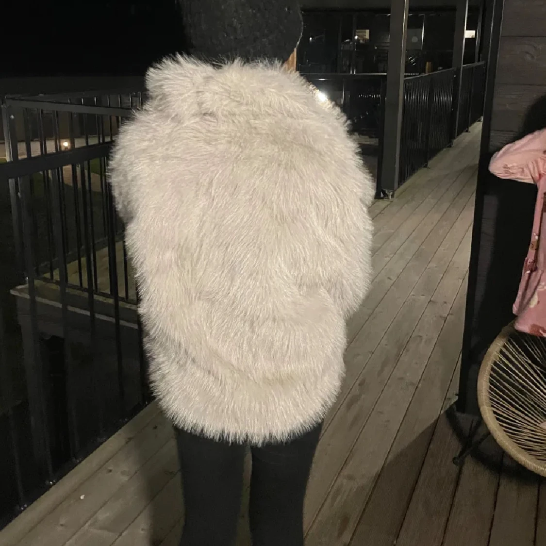 Beige/grå pälsjacka - 1