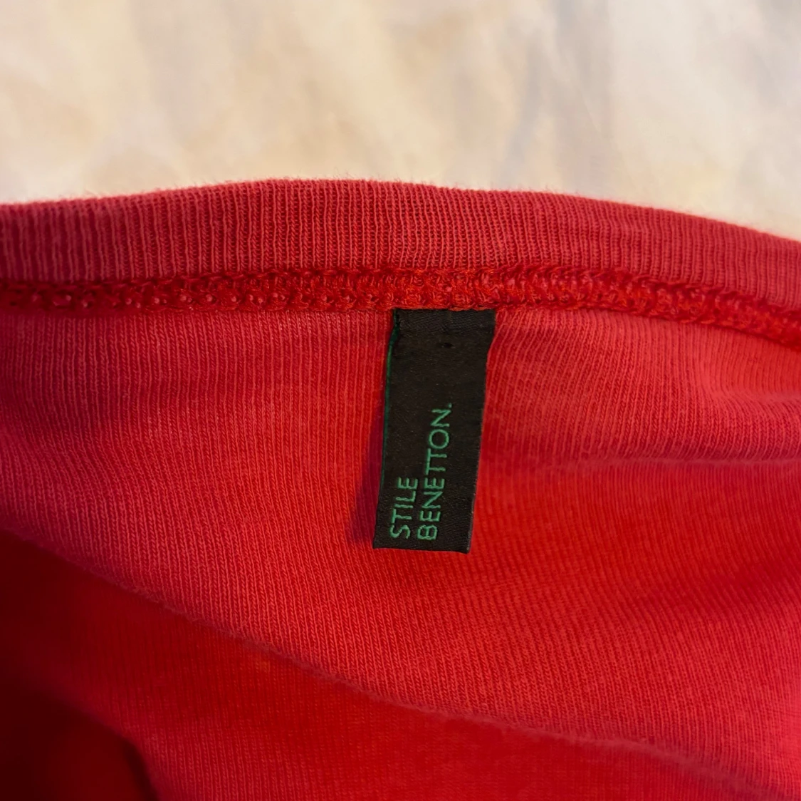 Röd långärmad topp från Benetton - 2