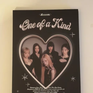 One of a Kind loossemble loona album kpop  - Loossemble loona kpop album all inclusions except pc included 