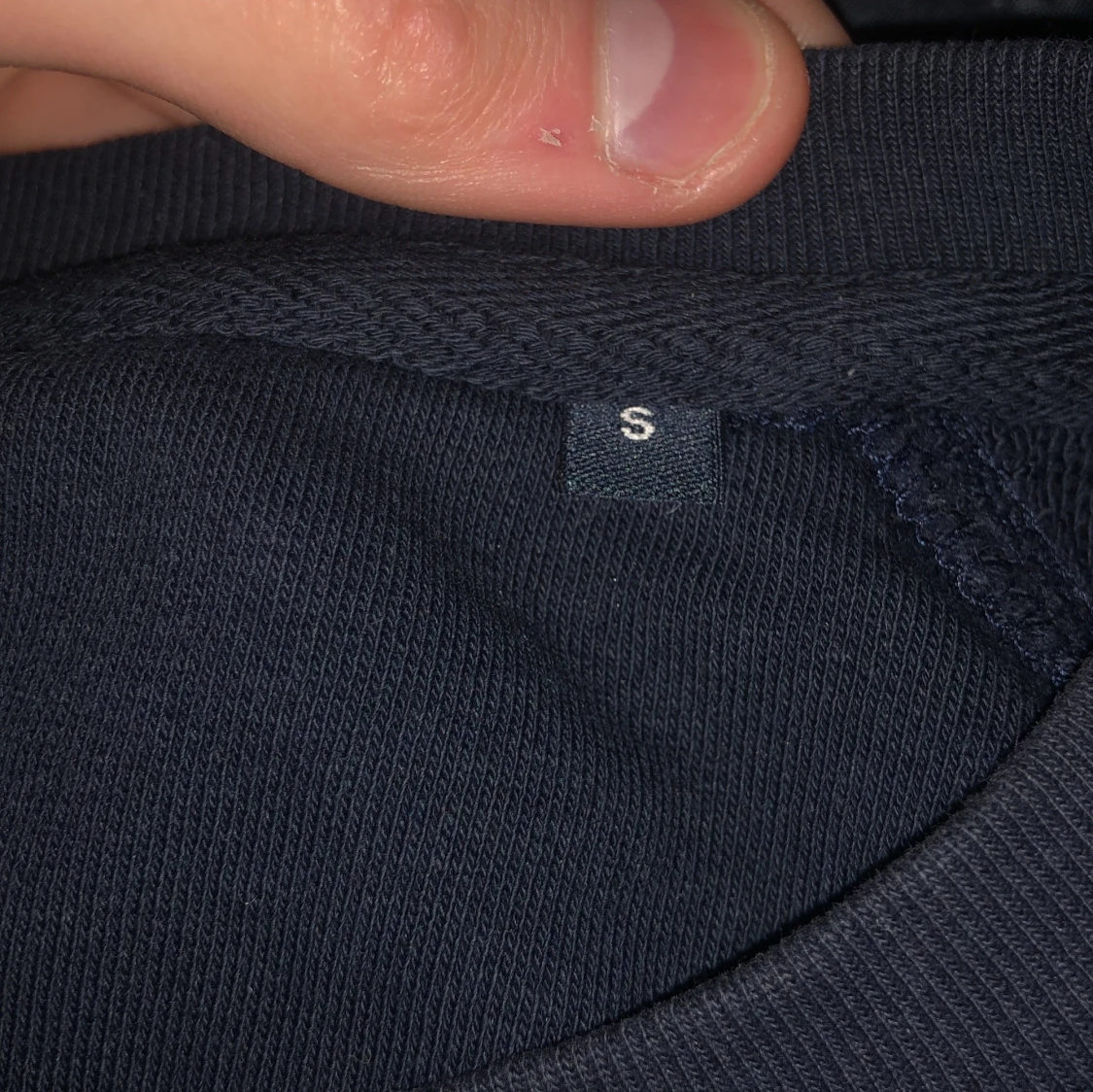 Svart tröja med Djurgården-emblem - 2