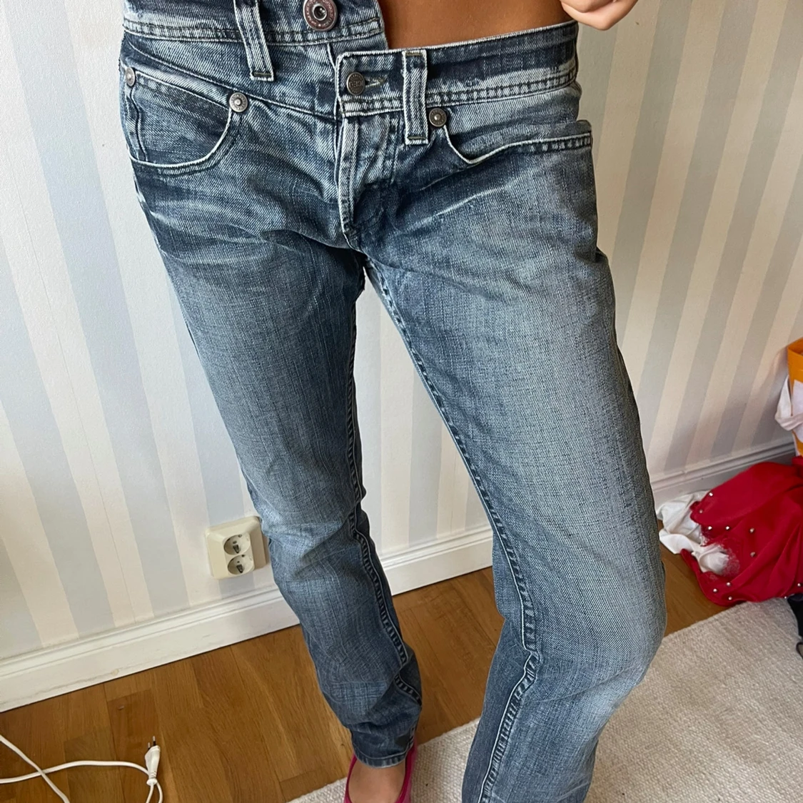 Straight jeans