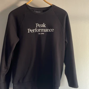 PeakPerformance tröja/sweatshirt - Storlek S bra skick, få användningar.