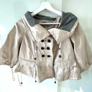 Trekvartsärm jacka  - Skriv för frågor/bilder💖